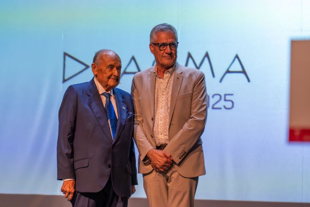 José Moyano Izquierdo, distinguished with the 2025 Silver Drachma for his contribution to Roses