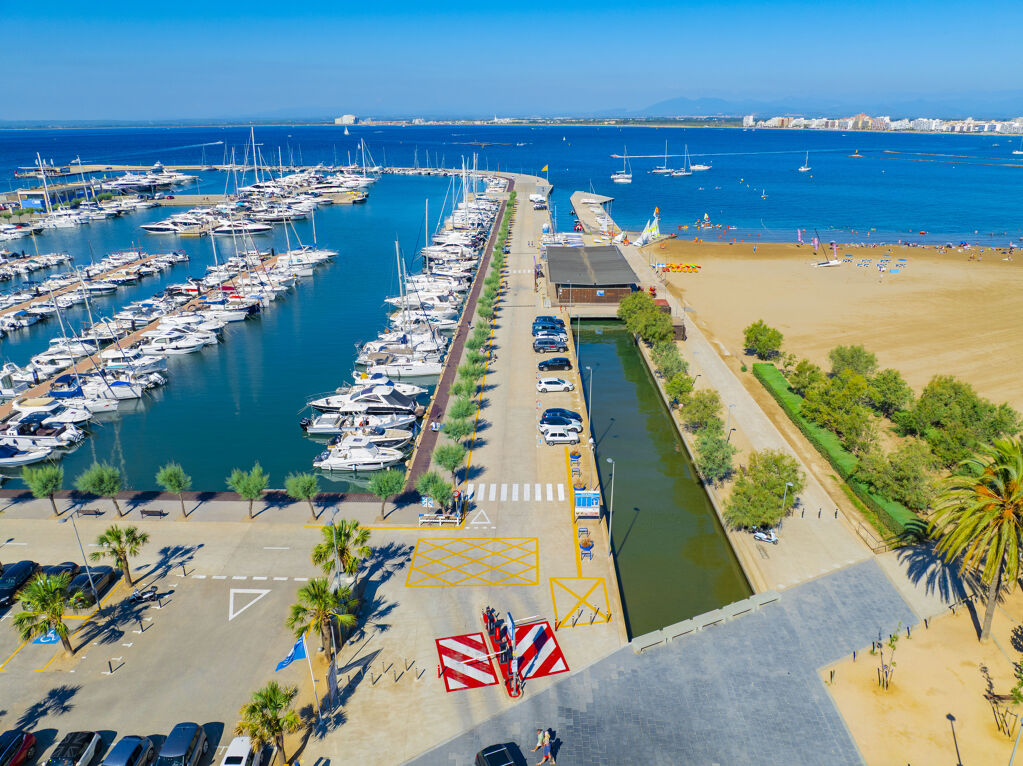 The Roses Marina car park once again offers two hours of free parking until Easter